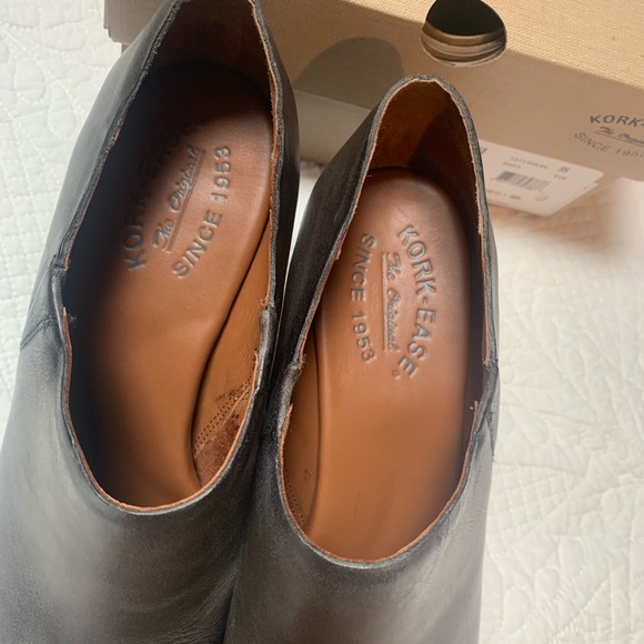 ❌SOLD. KORK-EASE grey leather booties 9.5 - Picture 5 of 6